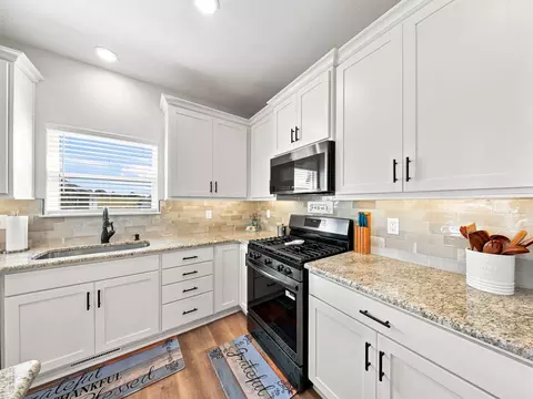 Kitchen - 2501 W Webb Rd, Ozark, MO 65721 photo 2 of 4