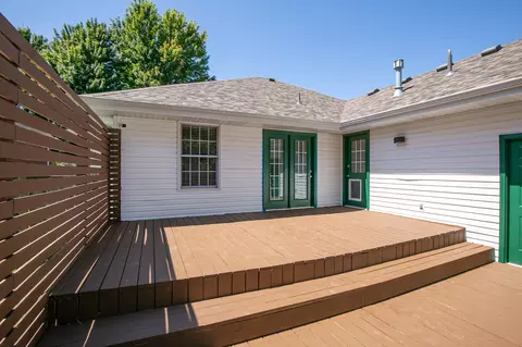 Exterior - 736 S Willow Ct, Springfield, MO 65802 photo 7 of 11