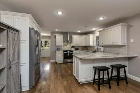 Kitchen - 736 S Willow Ct, Springfield, MO 65802 photo 3 of 6