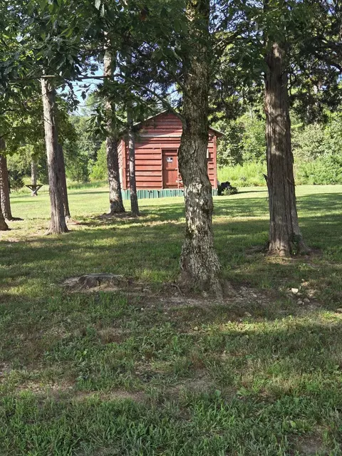 Exterior - 15142 Oconnor Crossing Blvd, Birch Tree, MO 65438 photo 9 of 20