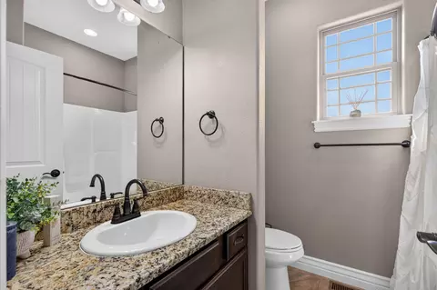 Bath - 173 Thunder Ridge Estates Dr, Branson, MO 65616 photo 1 of 2