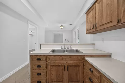 Kitchen - 3605 E Delmar St, Springfield, MO 65809 photo 5 of 6