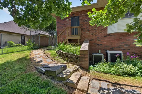 Exterior - 3605 E Delmar St, Springfield, MO 65809 photo 12 of 13