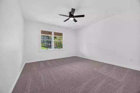 Bedroom - 3605 E Delmar St, Springfield, MO 65809 photo 5 of 9