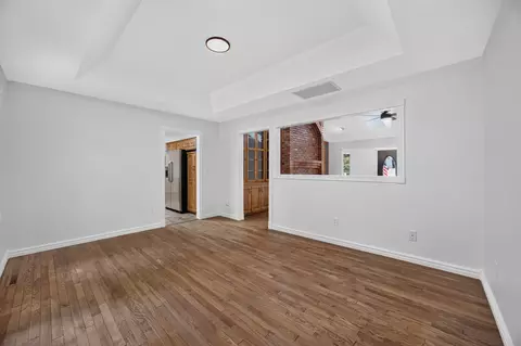 Living - 3605 E Delmar St, Springfield, MO 65809 photo 8 of 10