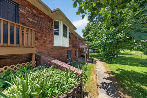 Exterior - 3605 E Delmar St, Springfield, MO 65809 photo 13 of 13
