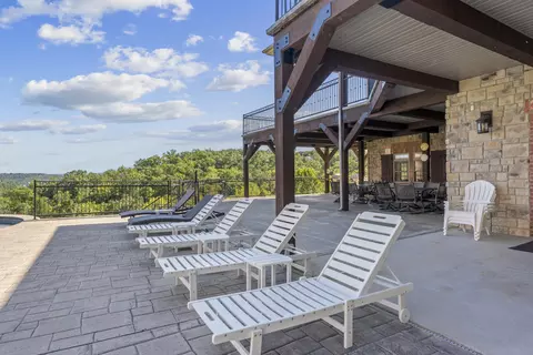 Exterior - 1207 Riverstone Dr, Branson, MO 65616 photo 8 of 9