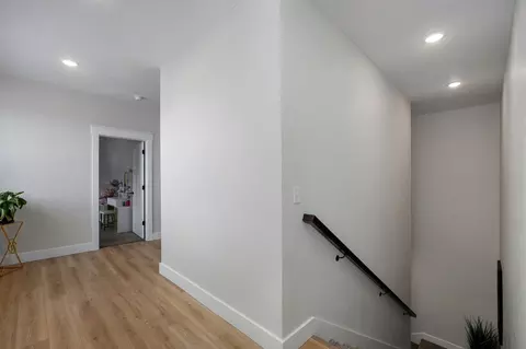 Entry Way - 4911 S Burrows Ave, Springfield, MO 65810 photo 6 of 6