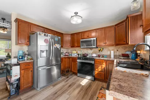 Kitchen - 218 Windridge St, Branson, MO 65616 photo 2 of 3