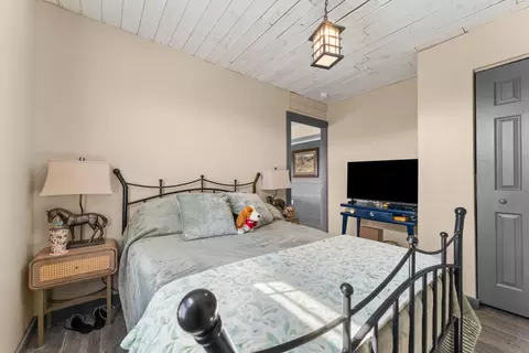 Bedroom - 218 Windridge St, Branson, MO 65616 photo 6 of 6