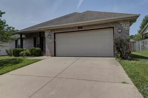 Exterior - 439 S River Birch Dr, Springfield, MO 65809 photo 3 of 7