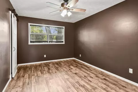Bedroom - 2326 E Nora St, Springfield, MO 65803 photo 1 of 6