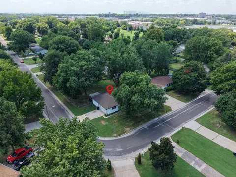 View/Area - 2326 E Nora St, Springfield, MO 65803 photo 3 of 3