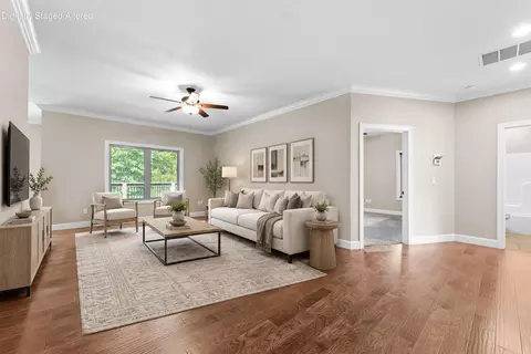 Living - 311 Stillwood Dr, Branson, MO 65616 photo 2 of 9