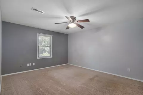 Bedroom - 2771 W Westview St, Springfield, MO 65807 photo 2 of 5
