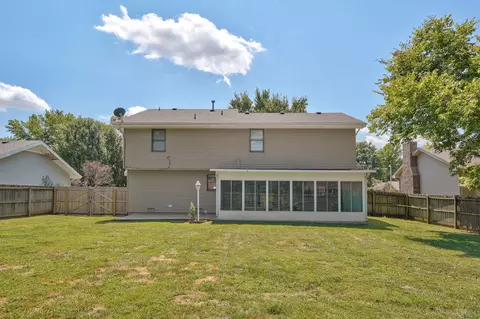 Exterior - 2771 W Westview St, Springfield, MO 65807 photo 8 of 9
