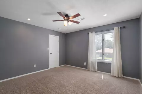 Bedroom - 2771 W Westview St, Springfield, MO 65807 photo 1 of 5