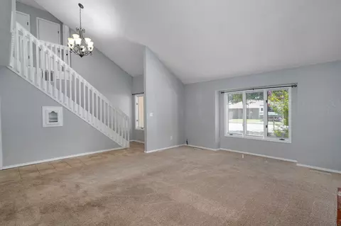 Living - 2771 W Westview St, Springfield, MO 65807 photo 3 of 4