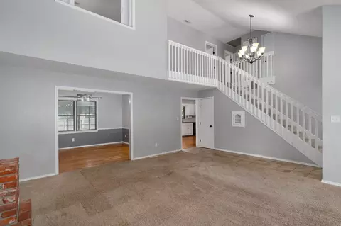 Living - 2771 W Westview St, Springfield, MO 65807 photo 4 of 4