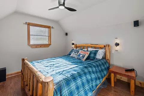 Bedroom - 29209 Station Ln, Eagle Rock, MO 65641 photo 3 of 8