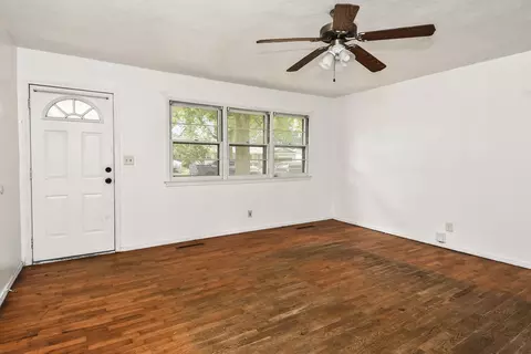 Living - 1317 E Cambridge St, Springfield, MO 65804 photo 4 of 8