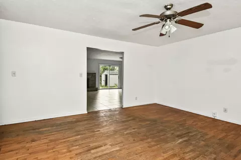 Living - 1317 E Cambridge St, Springfield, MO 65804 photo 2 of 8