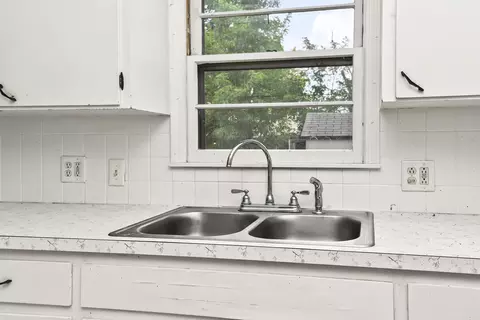 Kitchen - 1317 E Cambridge St, Springfield, MO 65804 photo 5 of 5