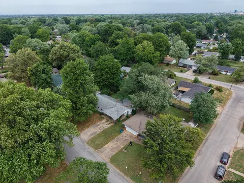 View/Area - 1317 E Cambridge St, Springfield, MO 65804 photo 1 of 2