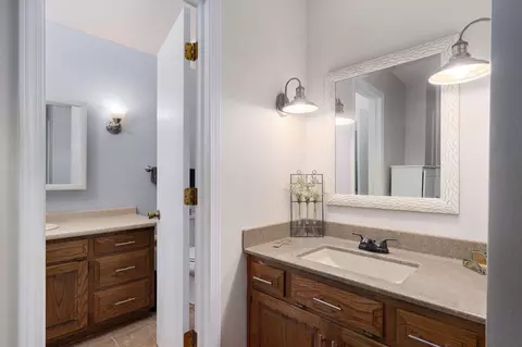 Bath - 2082 W Trevor Trl, Ozark, MO 65721 photo 1 of 3