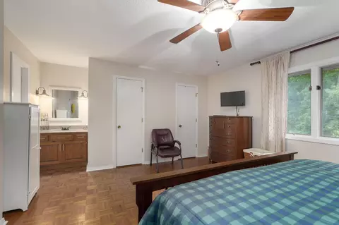Bedroom - 2082 W Trevor Trl, Ozark, MO 65721 photo 2 of 5