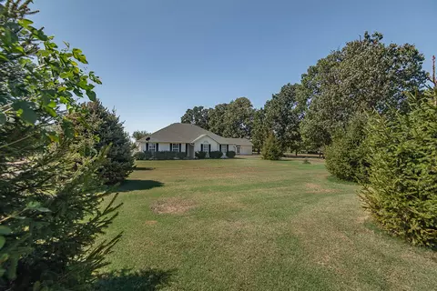 Exterior - 330 Cedar View Ln, Clever, MO 65631 photo 4 of 14