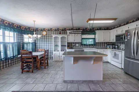 Kitchen - 330 Cedar View Ln, Clever, MO 65631 photo 1 of 4