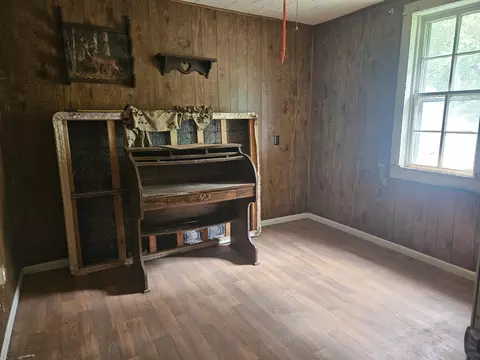 Bedroom - 17882 3rd St, Eminence, MO 65466 photo 1 of 2