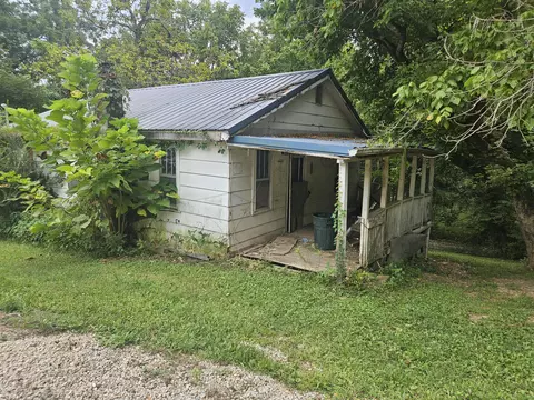 Exterior - 17882 3rd St, Eminence, MO 65466 photo 2 of 7