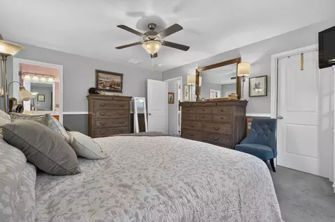 Bedroom - 200 N Point Ct, Branson, MO 65616 photo 2 of 3