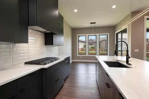 Kitchen - 2038 N Silver Charm Ave, Springfield, MO 65802 photo 6 of 6