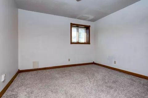 Bedroom - 1433 N Emerald Hills Dr, Nixa, MO 65714 photo 5 of 5