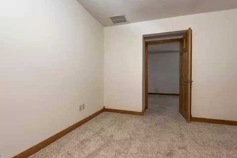 Bedroom - 1433 N Emerald Hills Dr, Nixa, MO 65714 photo 4 of 5