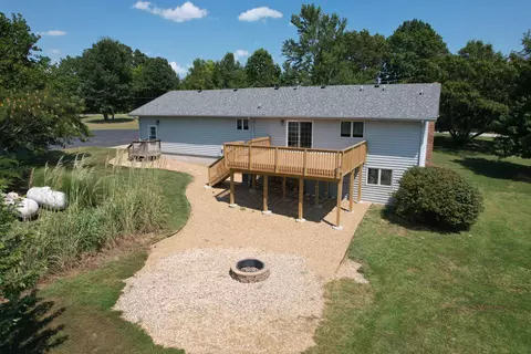 Exterior - 1433 N Emerald Hills Dr, Nixa, MO 65714 photo 9 of 11