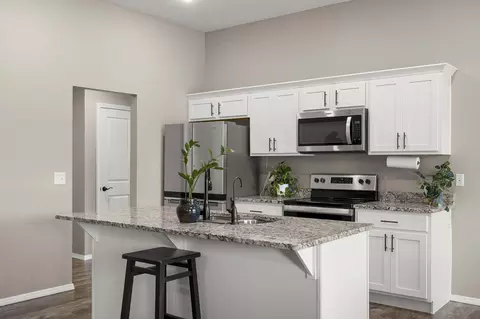 Kitchen - 456 E Melton Rd, Ozark, MO 65721 photo 2 of 4