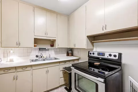 Kitchen - 1886 N Fort Ave, Springfield, MO 65803 photo 2 of 2