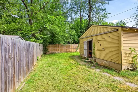 Exterior - 1886 N Fort Ave, Springfield, MO 65803 photo 3 of 5