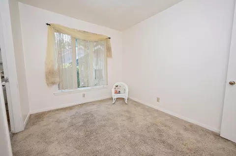 Bedroom - 2516 S Weaver Ave, Springfield, MO 65807 photo 5 of 8