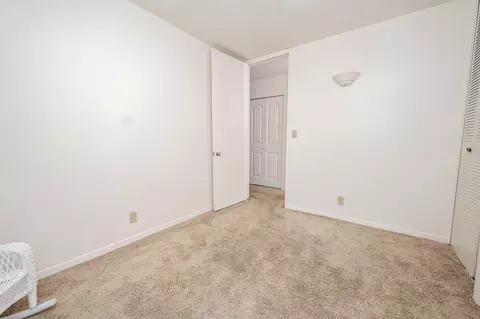 Bedroom - 2516 S Weaver Ave, Springfield, MO 65807 photo 4 of 8