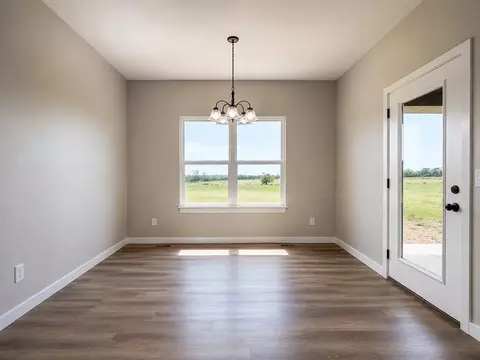 Dining - 1150 Napper Rd, Billings, MO 65610 photo 1 of 2