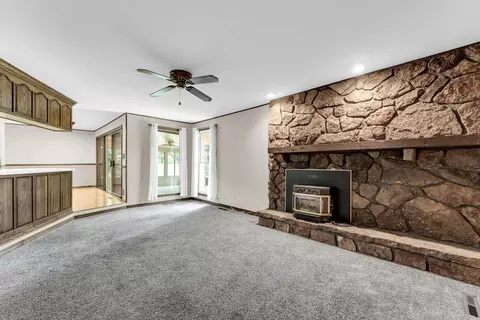 Living - 3022 E Belmont St, Springfield, MO 65802 photo 1 of 2