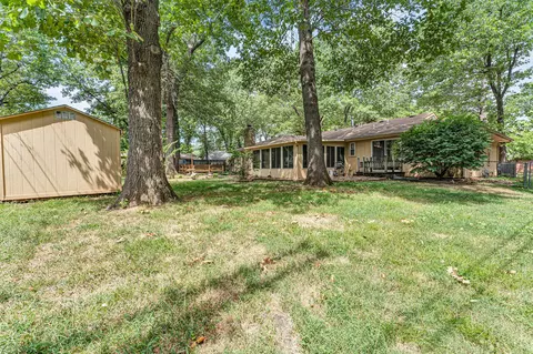 Exterior - 3022 E Belmont St, Springfield, MO 65802 photo 5 of 8