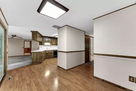 Entry Way - 3022 E Belmont St, Springfield, MO 65802 photo 2 of 2