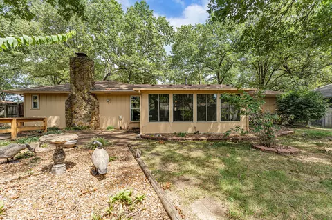 Exterior - 3022 E Belmont St, Springfield, MO 65802 photo 4 of 8