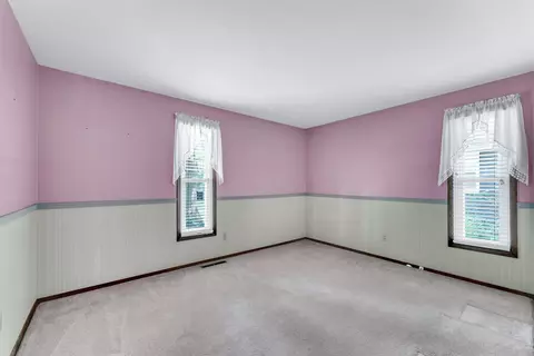 Bedroom - 3022 E Belmont St, Springfield, MO 65802 photo 3 of 4